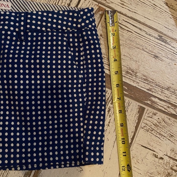 CUTE polka dot shorts- navy with white! Like NEW💙 - Picture 4 of 8